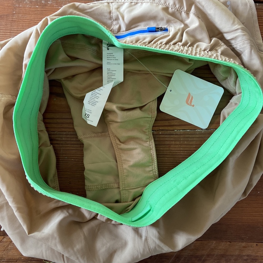 Fabletics Breathe Run Shorts - Picture 2 of 5